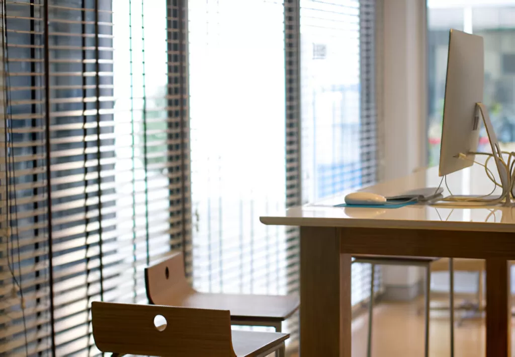 Door Blinds in Miami with Table